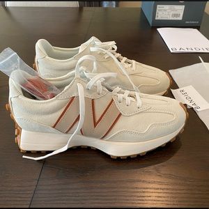 new balance x bandier 327 size 9